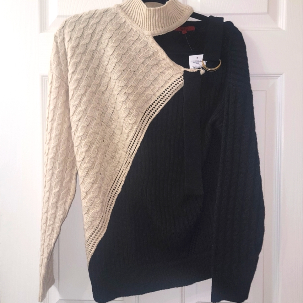 Red by BKE Turtle Neck Sweater Open Shoulder S NWT